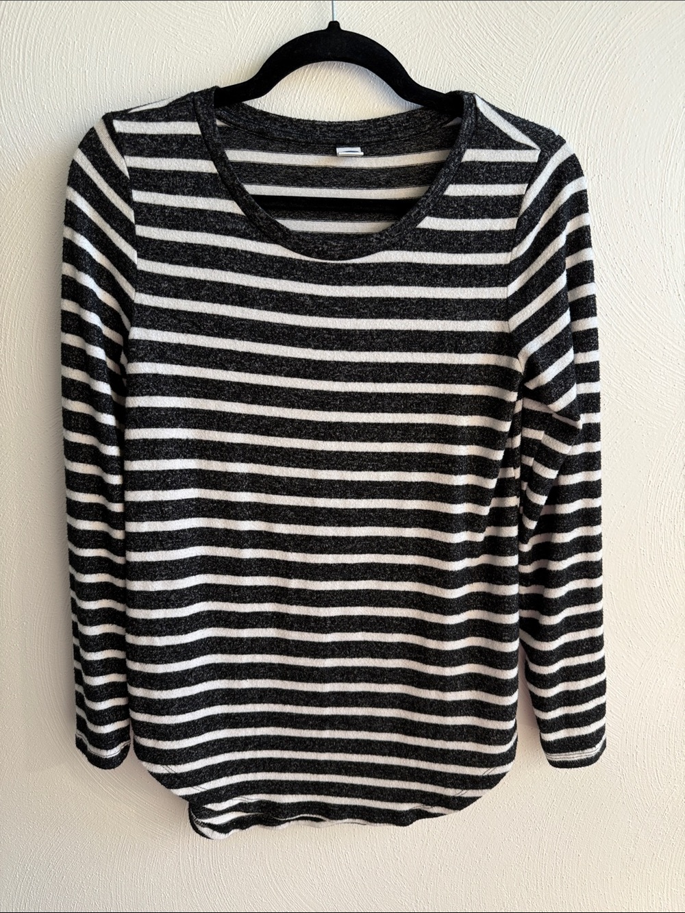 Old Navy Black and White Striped Women's Long-Sleeve Top